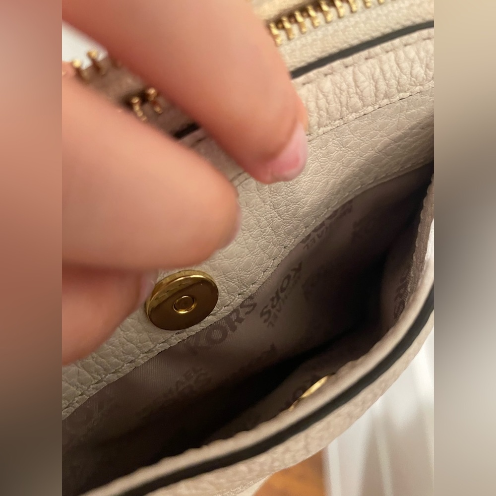 MICHAEL KORS - Picture 7 of 10